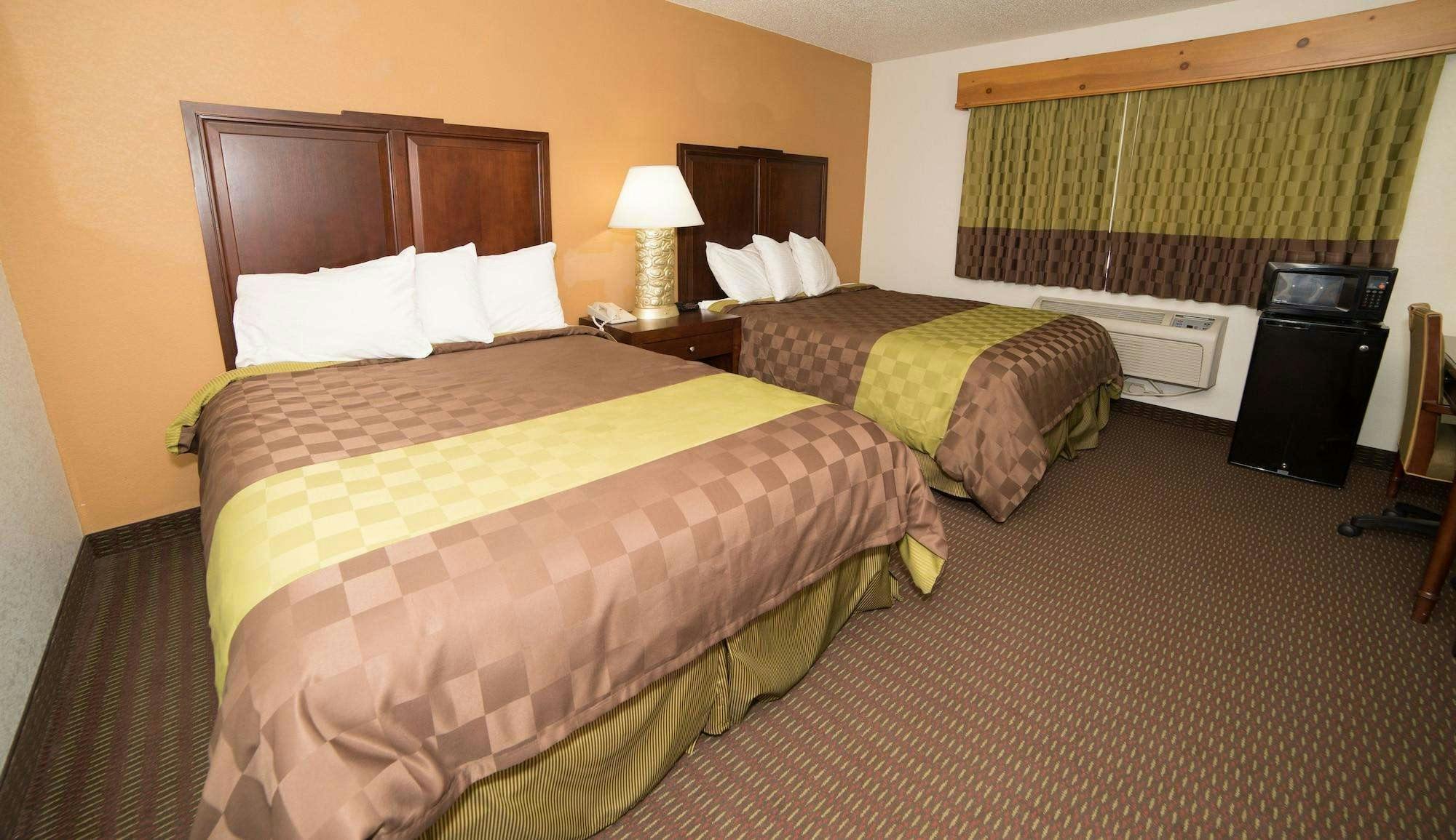 Hotel HomeTown Inn and Suites Belle Plaine photo 1