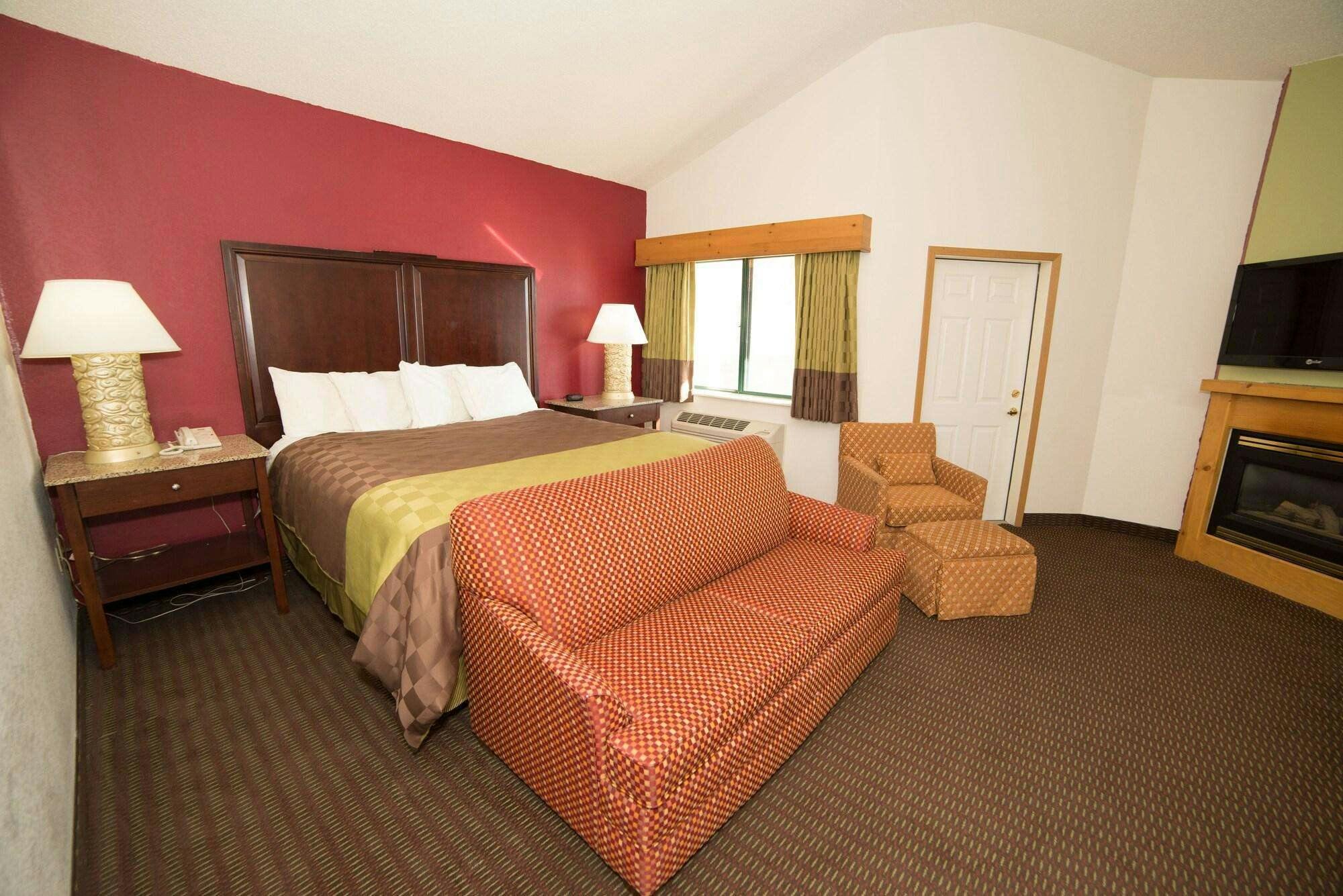 Hotel HomeTown Inn and Suites Belle Plaine photo 2
