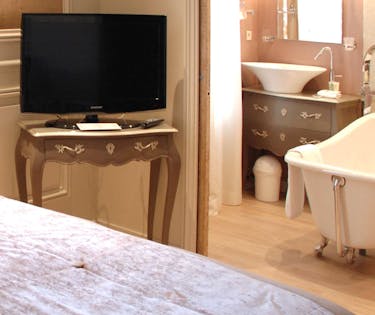 Best Western Premier Grand Monarque Hotel Spa Chartres Best Western Premier Grand Monarque Hotel Spa Chartres