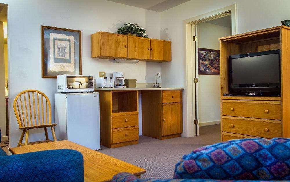 Hotel Cedarbrook photo 1