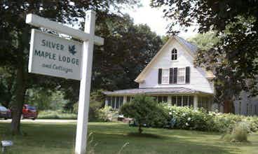 Hotel Silver Maple Lodge & Cottages photo 3