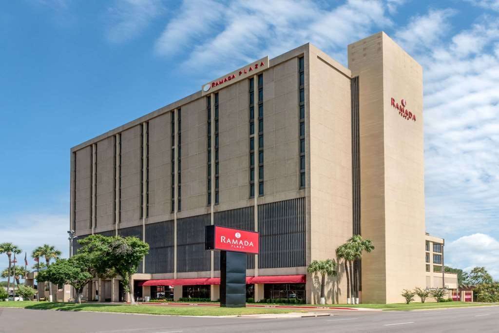 DoubleTree by Hilton Laredo