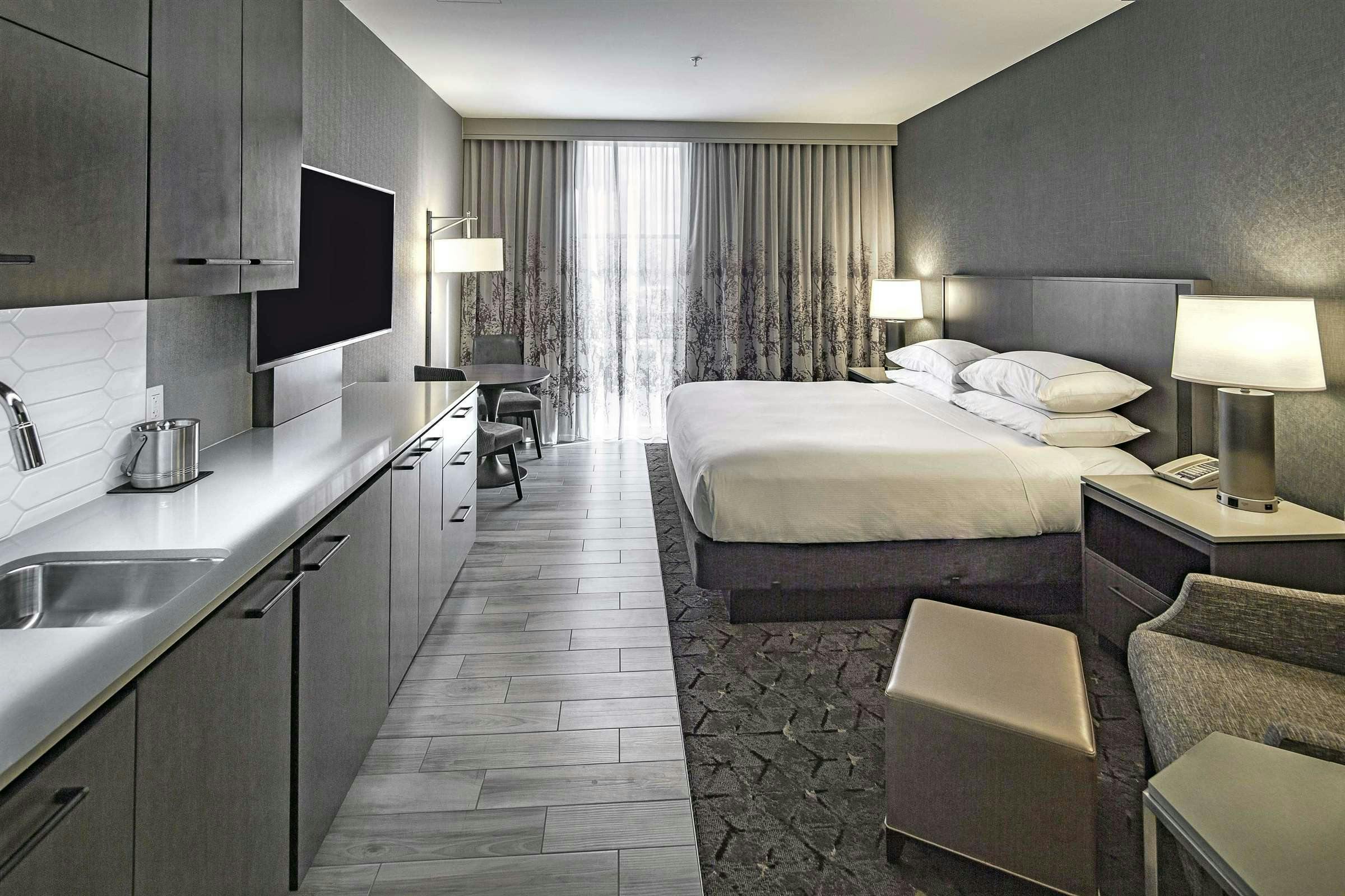 Hotel DoubleTree by Hilton Hotel Modesto photo 3