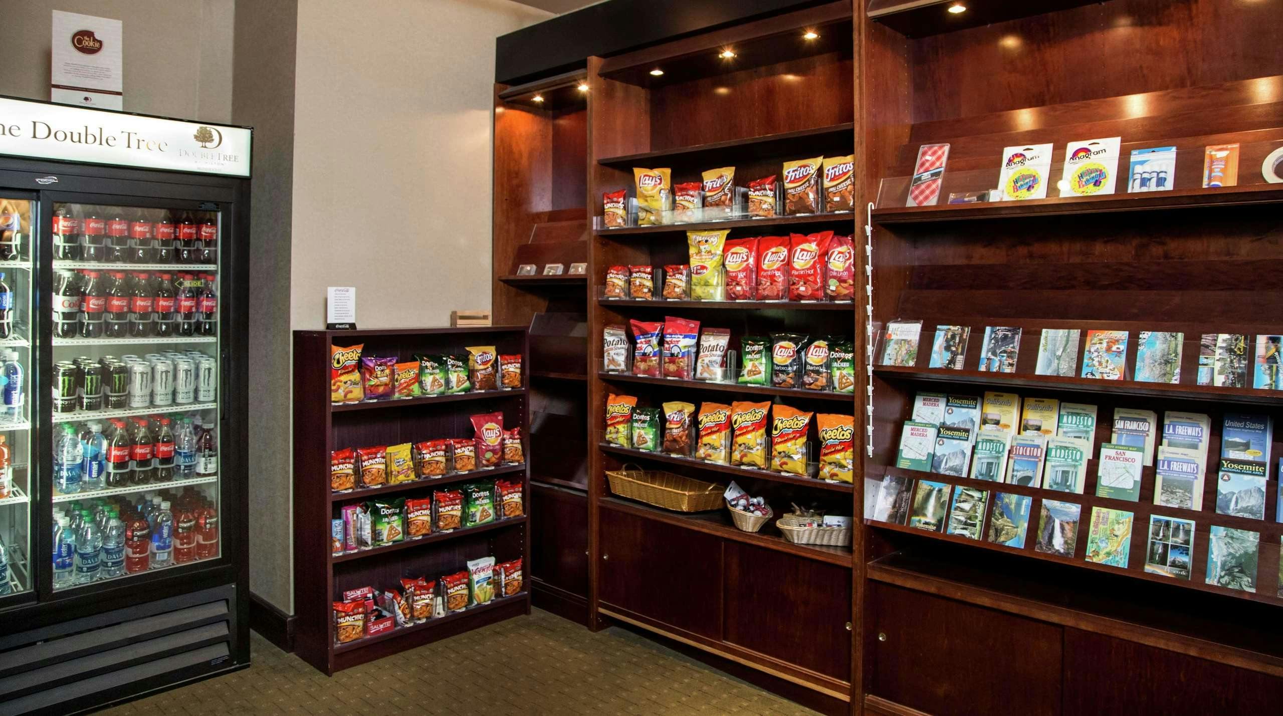 Hotel DoubleTree by Hilton Hotel Modesto photo 4