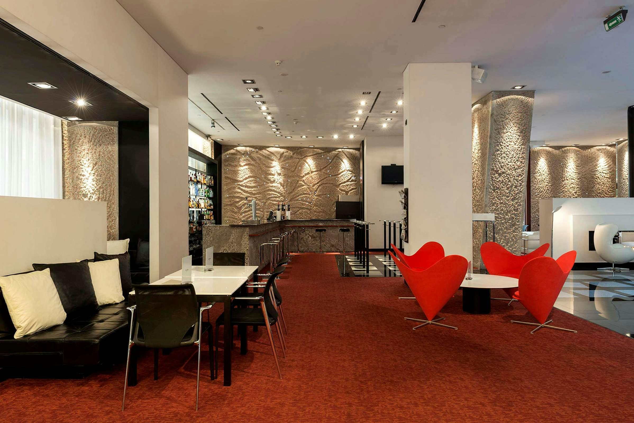 Hotel Hilton Madrid Airport photo 5