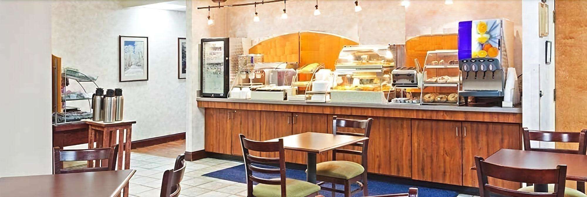 Hotel Mountain Inn & Suites photo 5