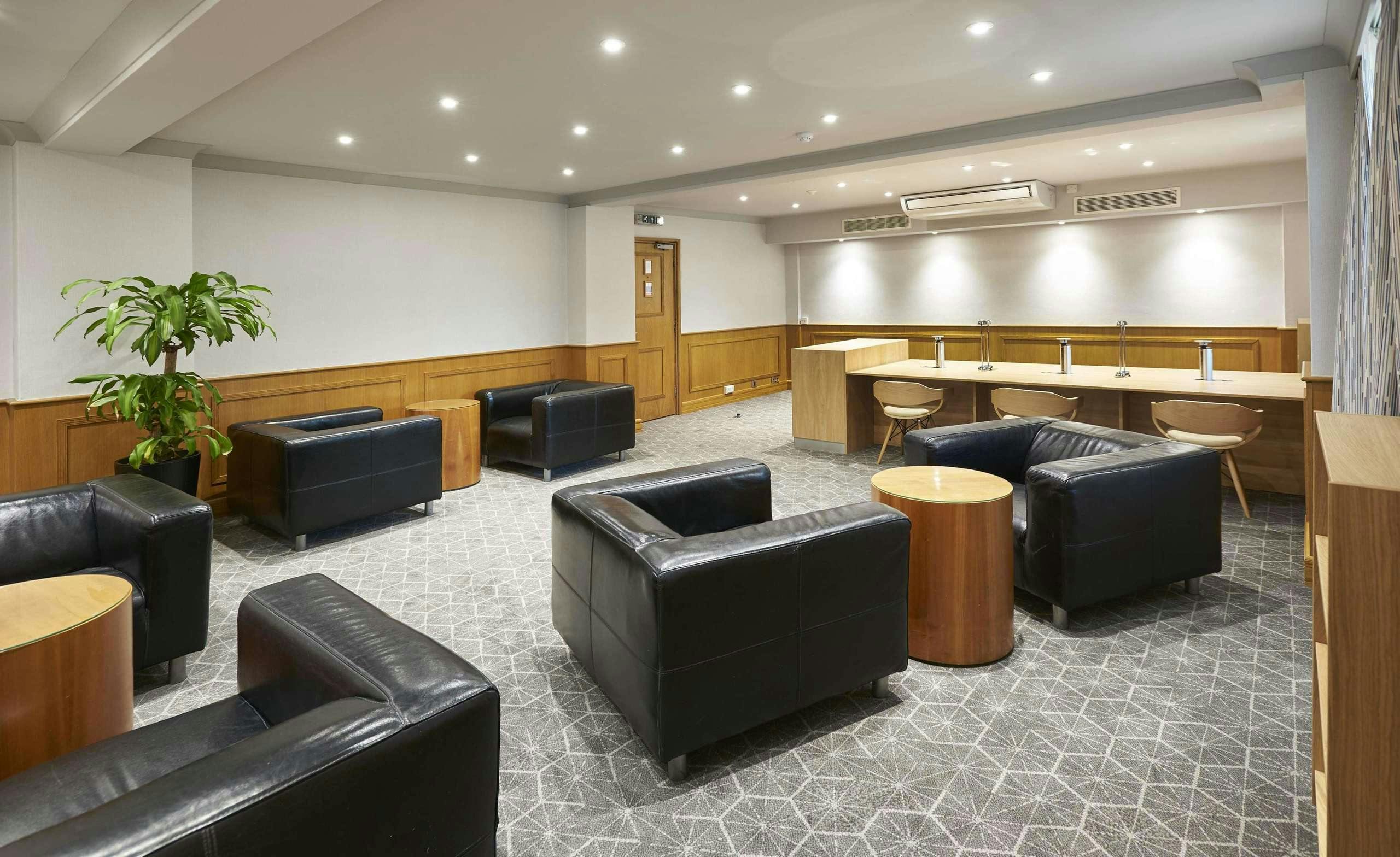 Hotel Village Hotel Bracknell photo 5