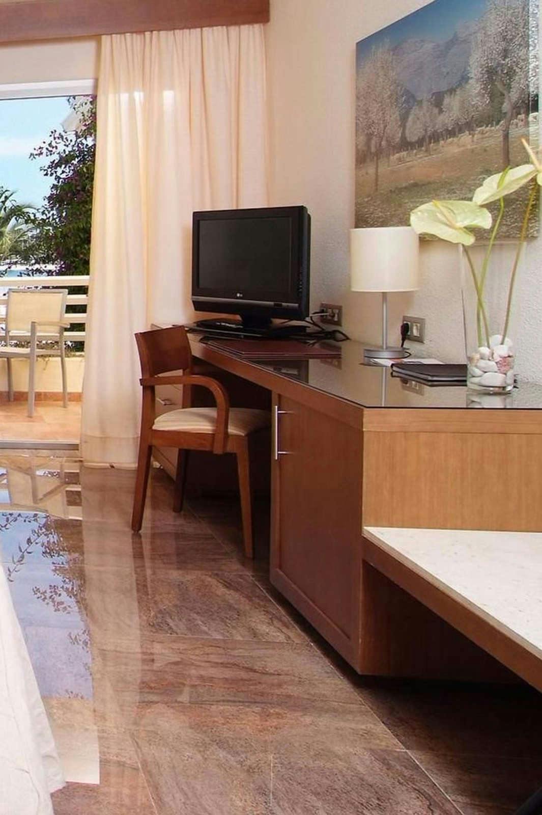 Hotel Vanity Hotel Golf - Adults Only photo 3