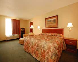 Hotel Econo Lodge Inn & Suites Kearney South photo 1