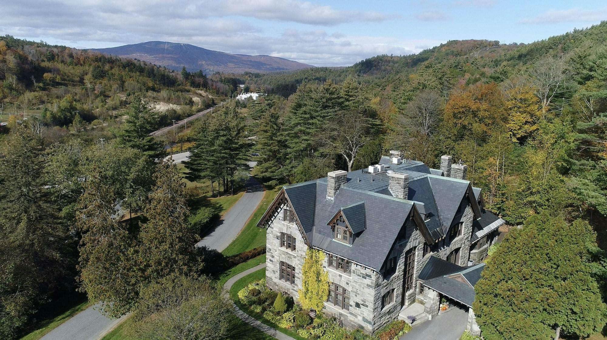 Pointe at Castle Hill Resort