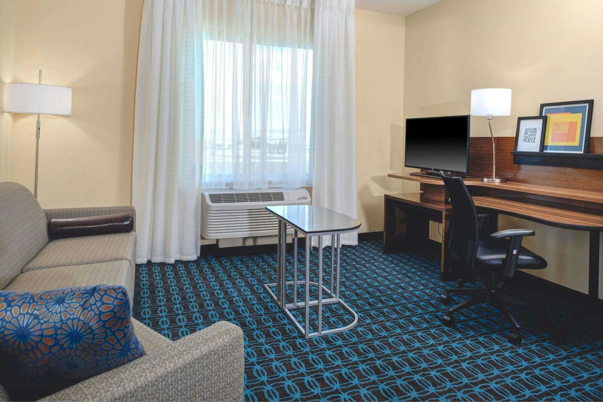 Hotel Fairfield Inn & Suites by Marriott Hollister photo 2