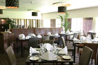 Hotel Eight Acres Hotel & Leisure Club photo 2