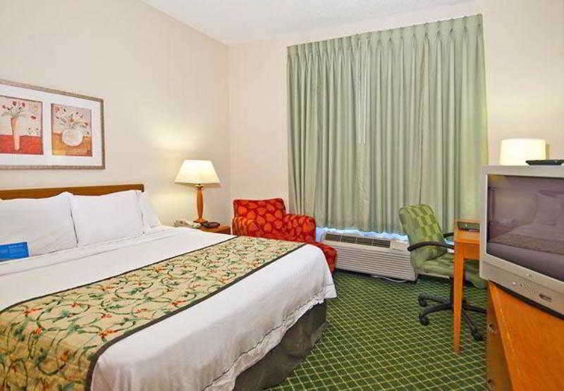 Hotel Fairfield Inn & Suites by Marriott Edmond photo 3