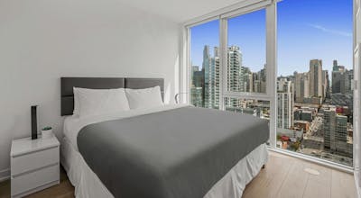 Level Chicago - River North