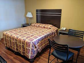 Hotel Colonial Inn photo 1