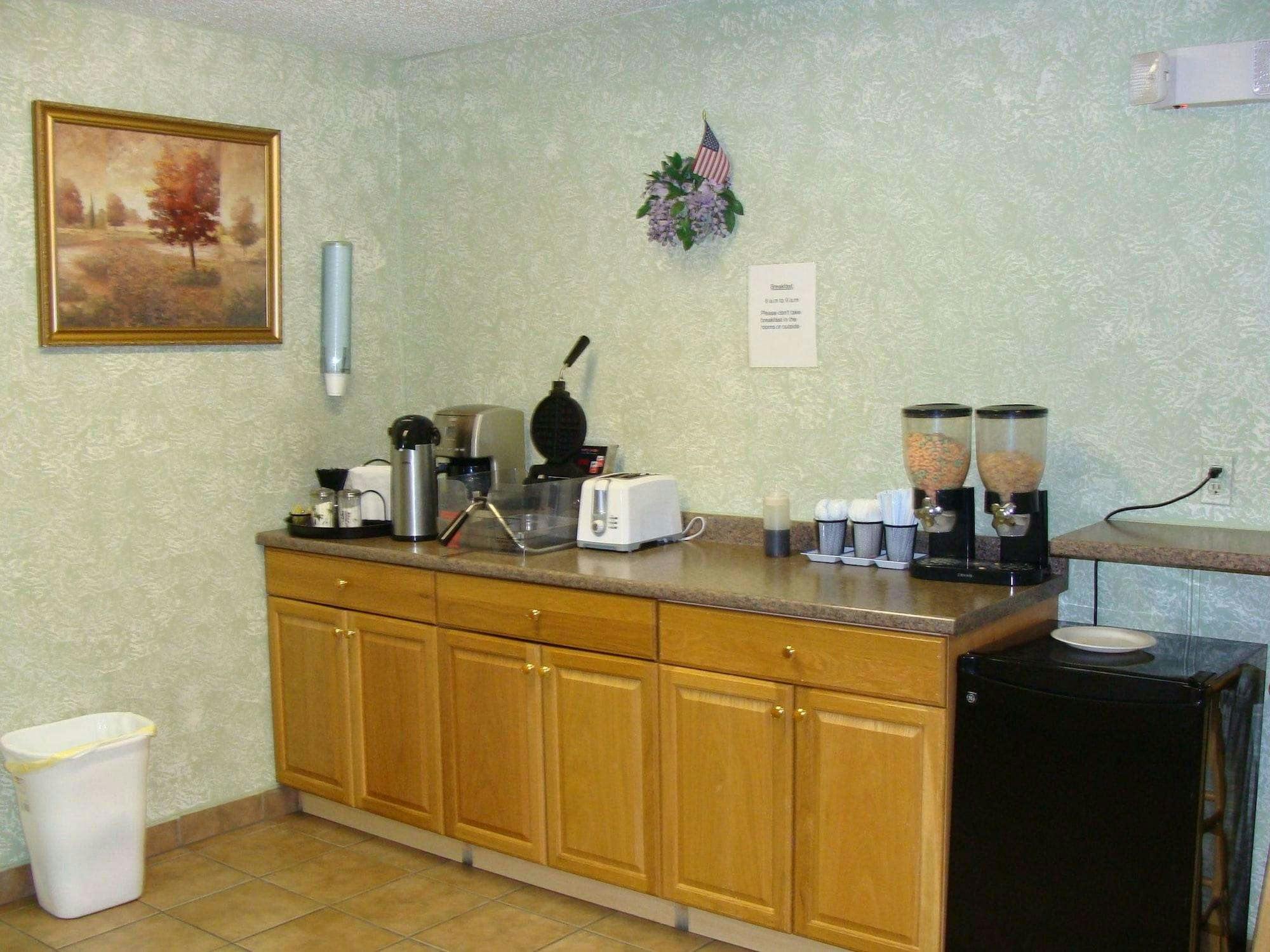 Hotel Colonial Inn photo 5