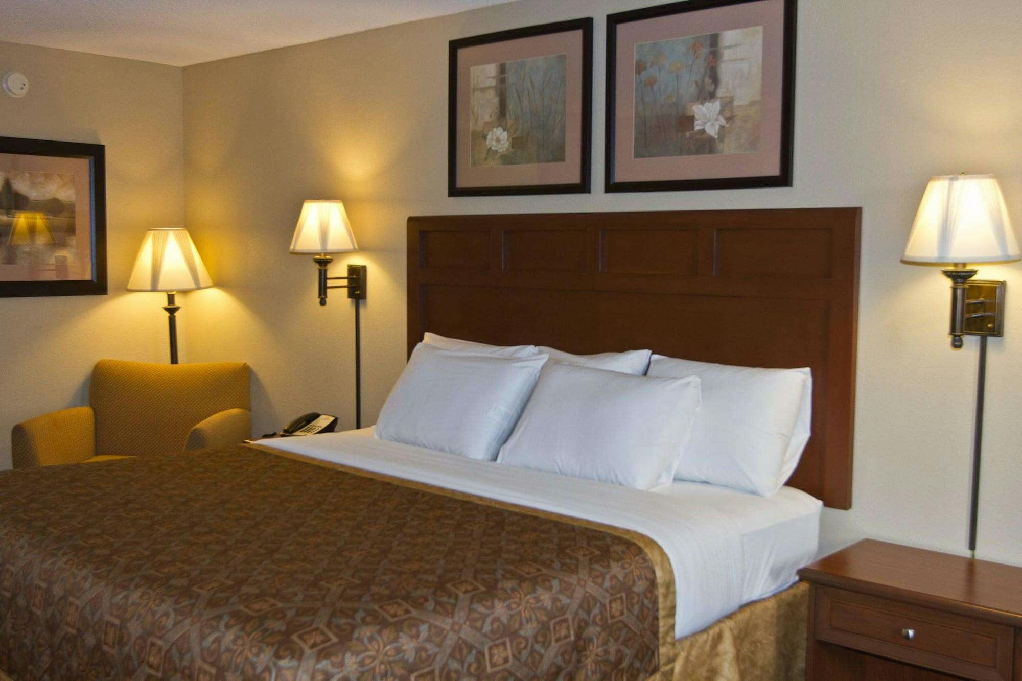 Hotel Greenlight Inn & Suites photo 4