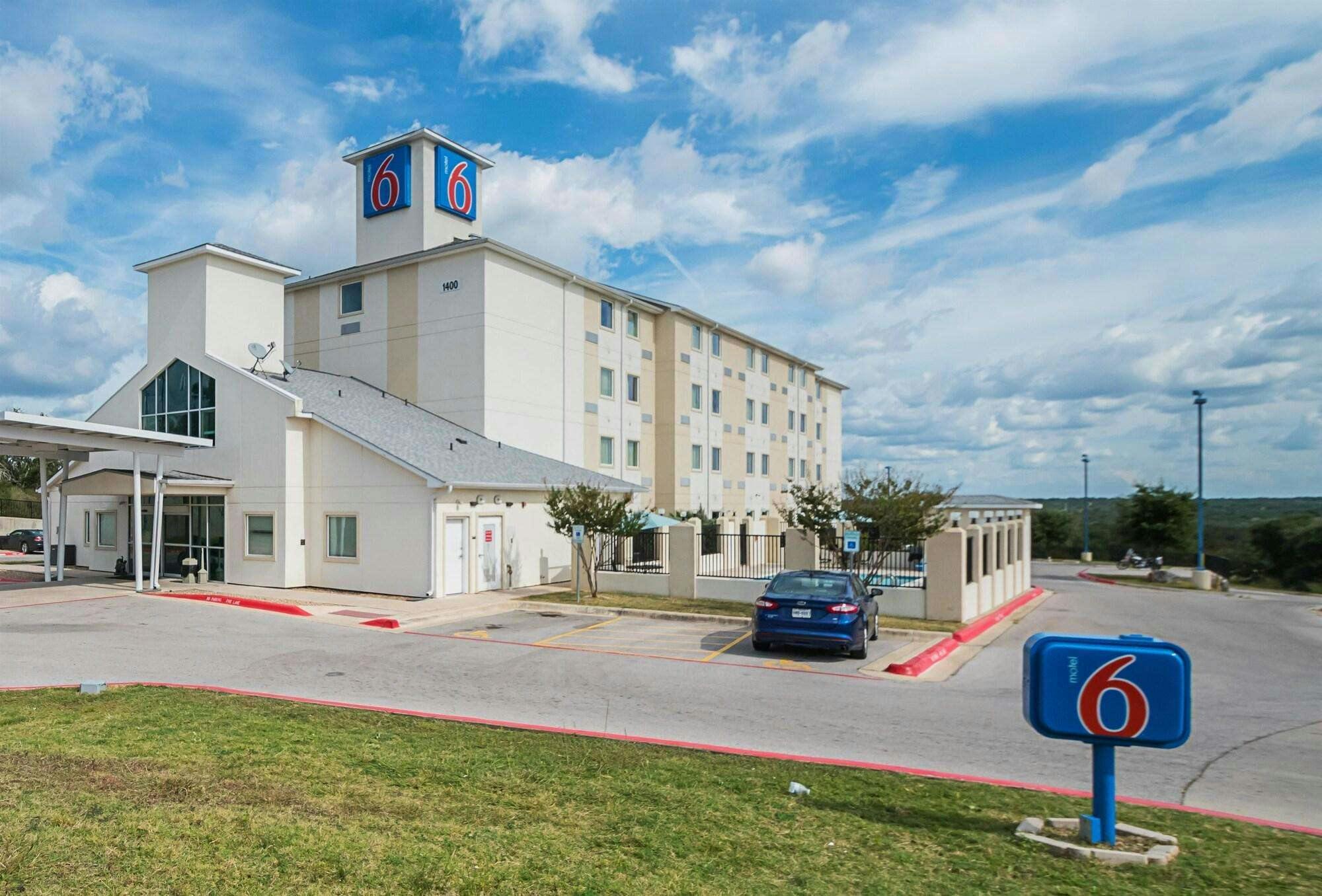Motel6 Marble Falls, TX