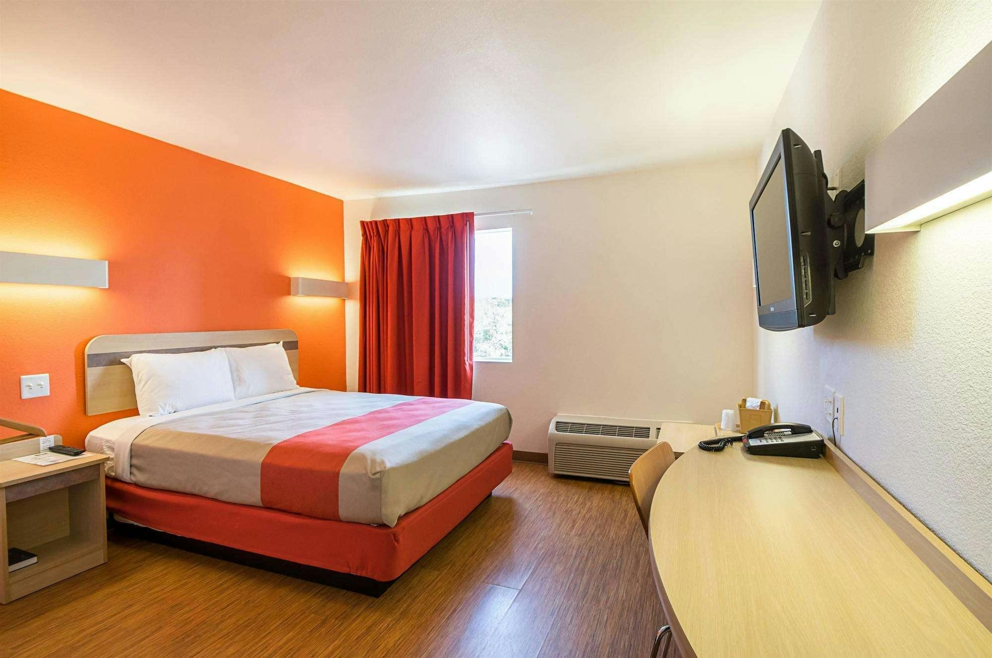 Hotel Motel6 Marble Falls, TX photo 3