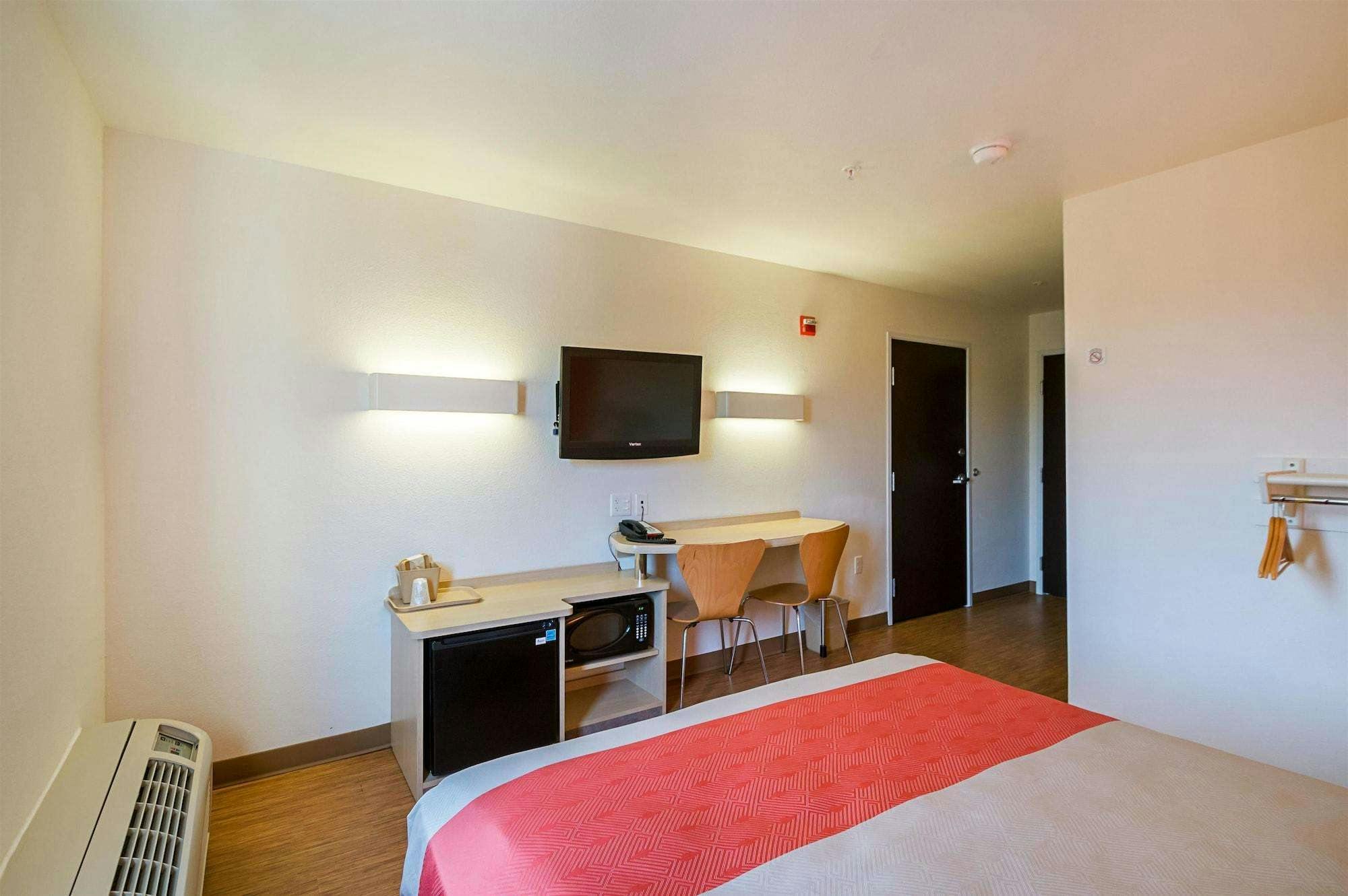 Hotel Motel6 Marble Falls, TX photo 4