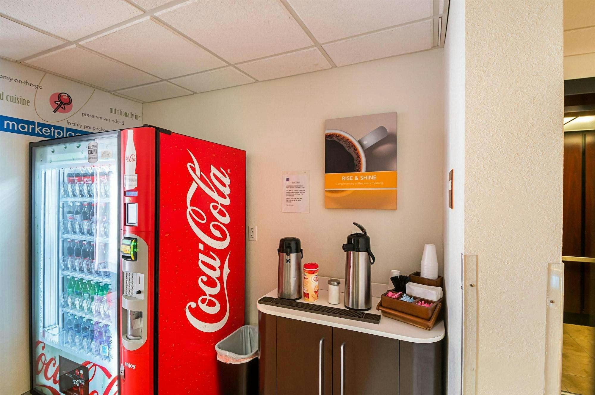 Hotel Motel6 Marble Falls, TX photo 5