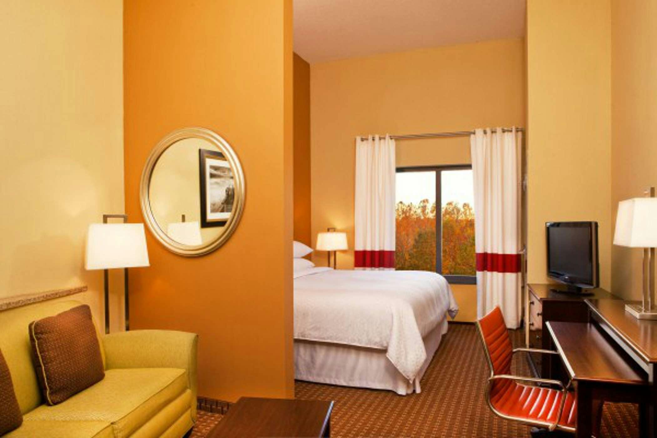 Hotel Four Points By Sheraton Memphis-Southwind photo 2