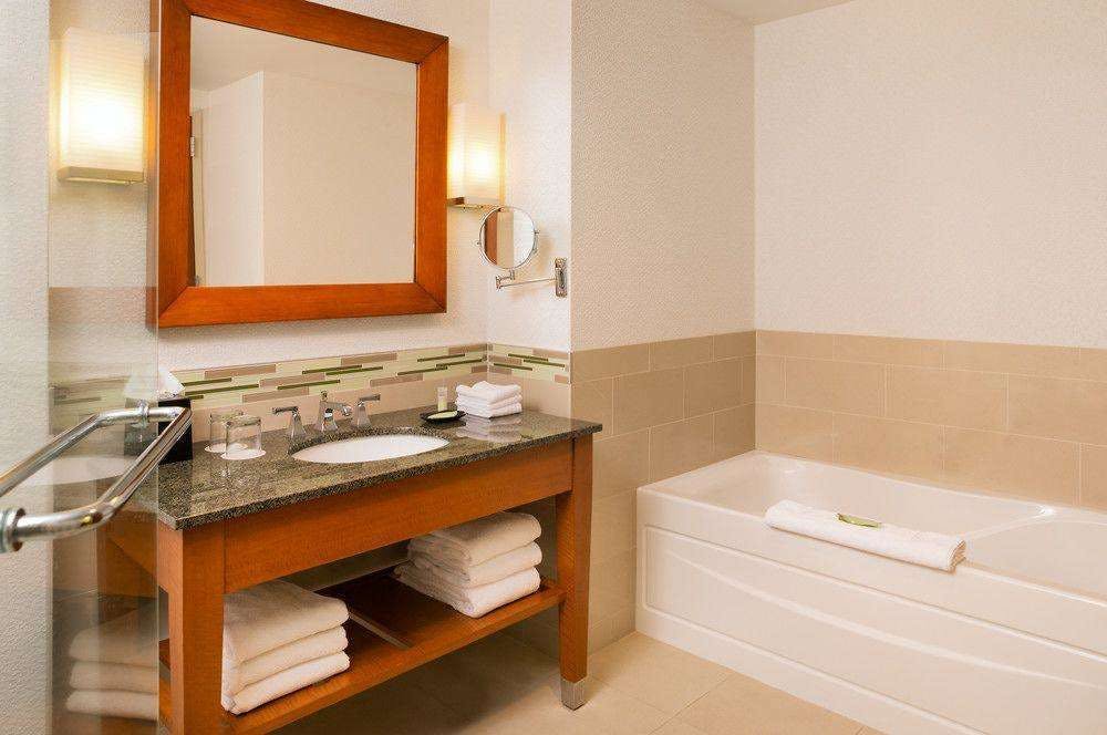 Hotel The Westin Edina Galleria photo 5