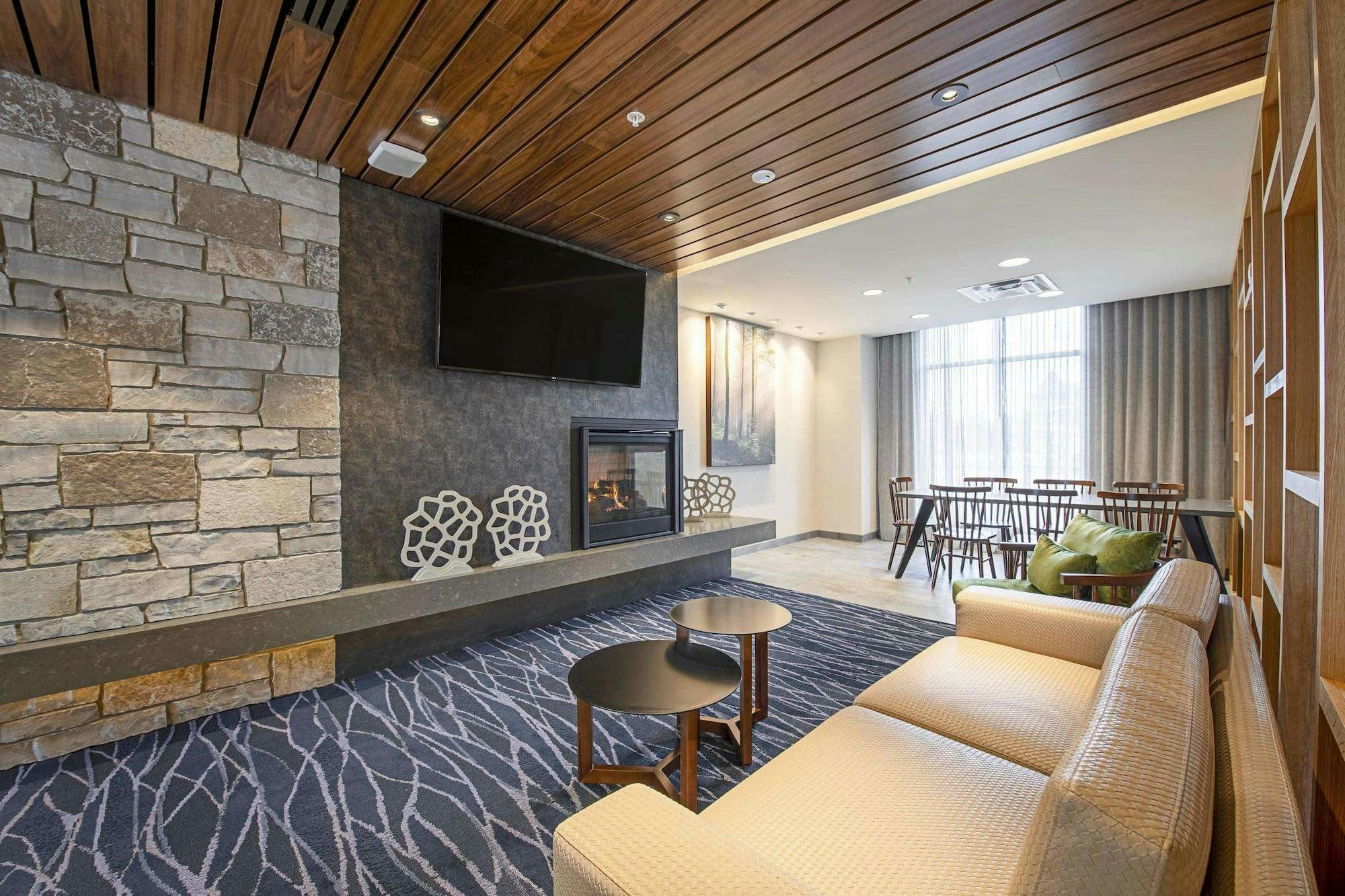 Fairfield Inn & Suites by Marriott Duluth Waterfront