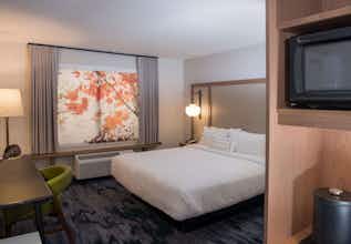 Hotel Fairfield Inn & Suites by Marriott Duluth Waterfront photo 2