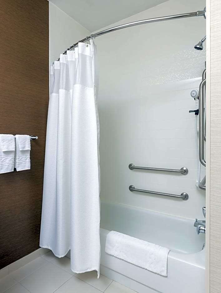 Hotel Fairfield Inn & Suites Kansas City Lee's Summit photo 1