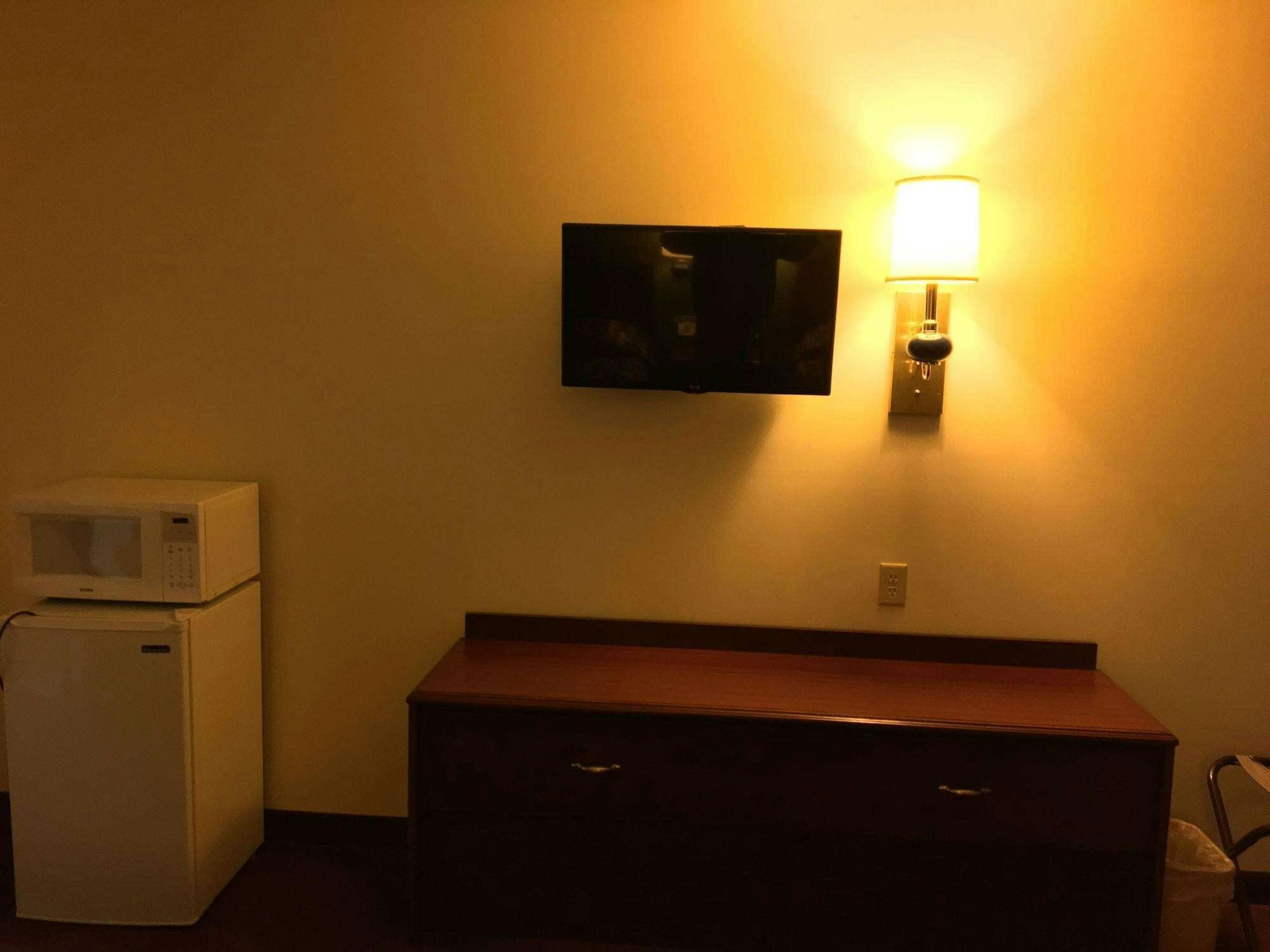 Hotel Thunderbird Motor Inn Baraboo photo 3