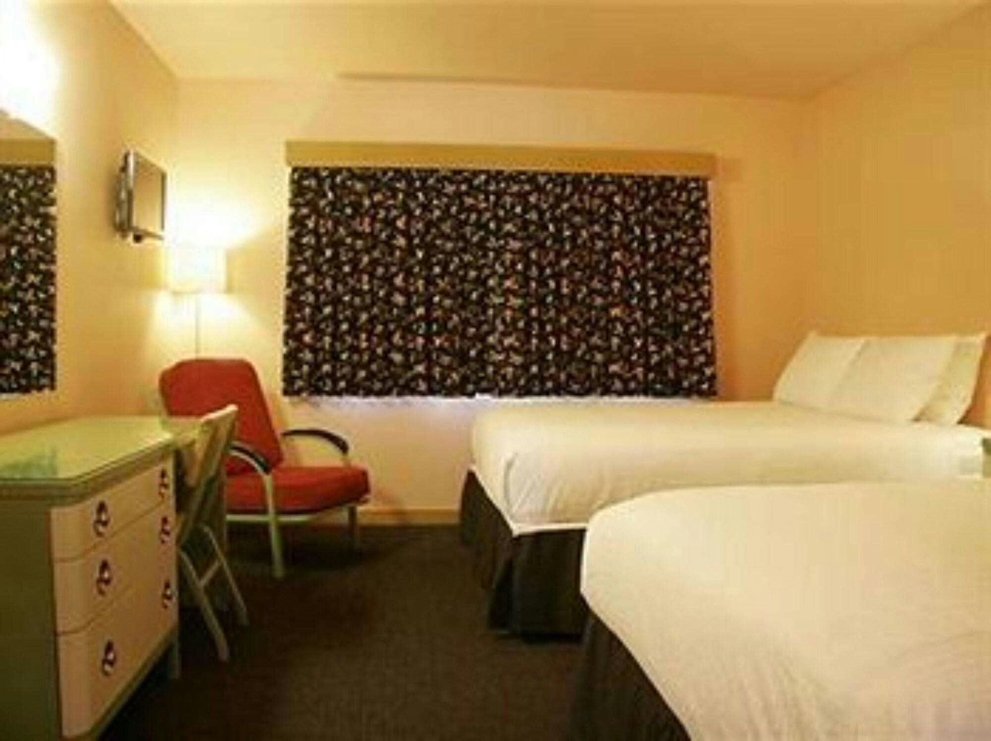 Hotel Holiday Music Motel photo 2