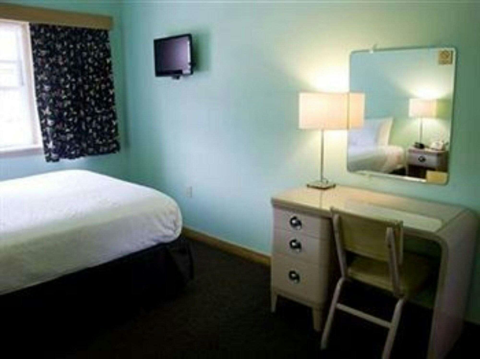 Hotel Holiday Music Motel photo 3