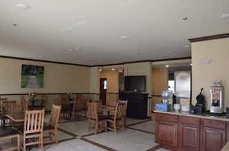 Hotel Spark by Hilton Minot photo 5