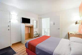 Hotel Motel6 Kelso, WA - Mt. St. Helens photo 3