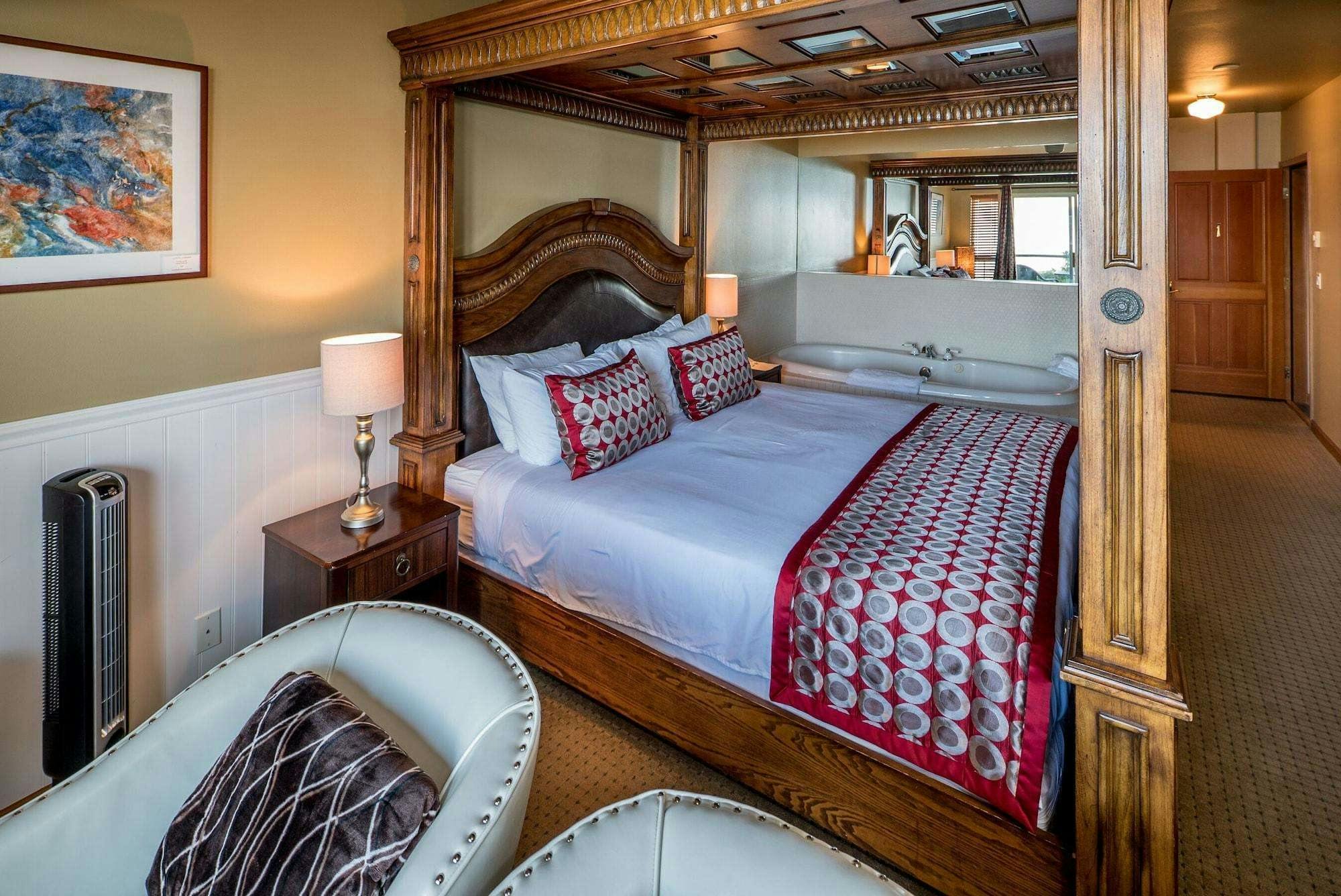 Hotel Camano Island Inn photo 1