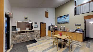 Hotel Waconia Inn & Suites photo 5