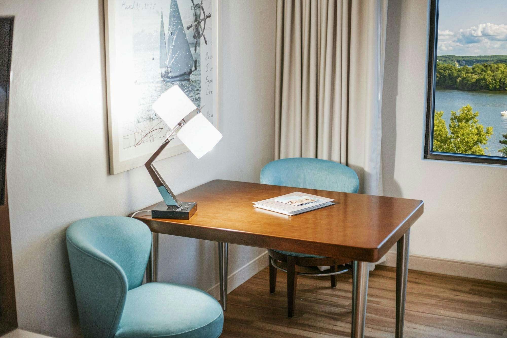 Hotel Margaritaville Lake Resort Lake of the Ozarks photo 1