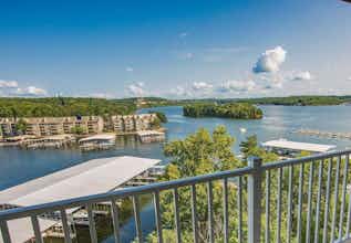 Hotel Margaritaville Lake Resort Lake of the Ozarks photo 3