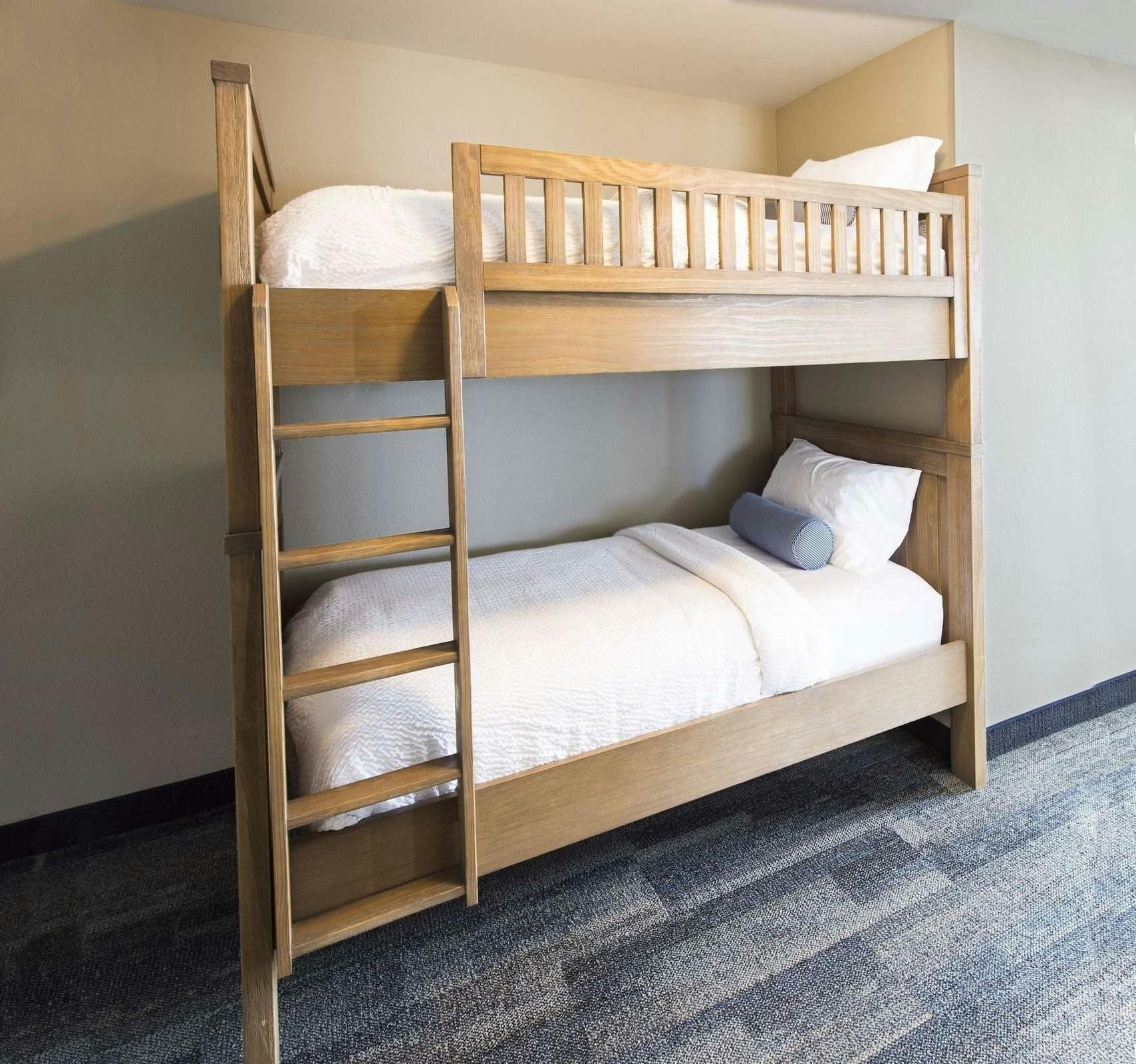 Hotel SpringHill Suites Pensacola Beach photo 2