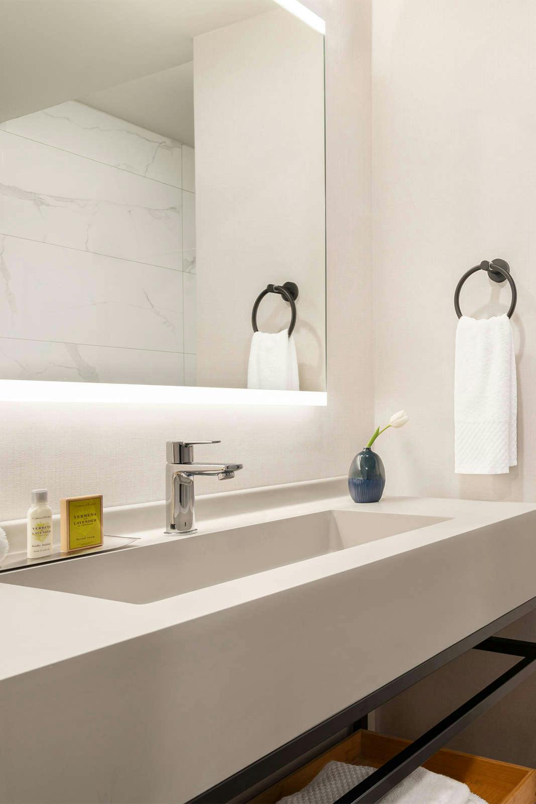 Hotel DoubleTree by Hilton San Francisco South Airport Blvd photo 5