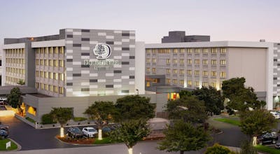 DoubleTree by Hilton San Francisco South Airport Blvd