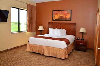 Hotel Cobblestone Inn & Suites - Newton photo 1
