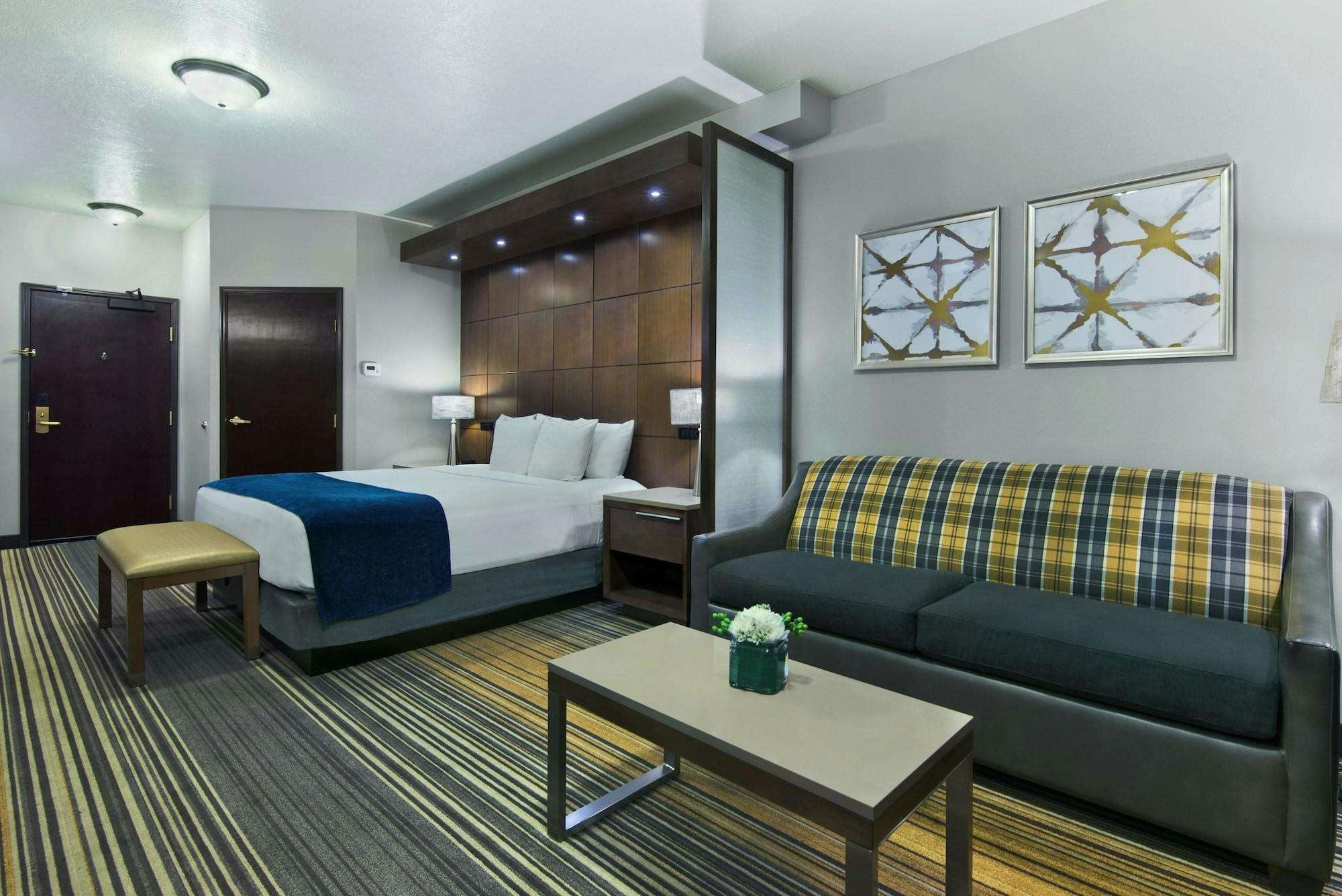 Hotel Oxford Suites Downtown Spokane photo 3