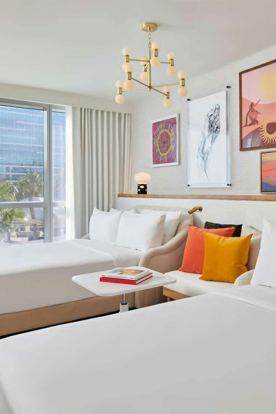 Hotel Virgin Hotels Las Vegas, Curio Collection by Hilton photo 2