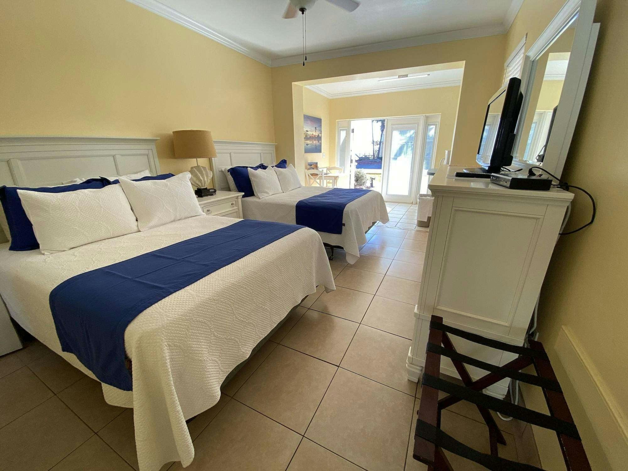 Hotel Coral Sands Inn & Seaside Cottages photo 4