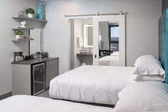 Hotel Hotel On Phillips photo 4