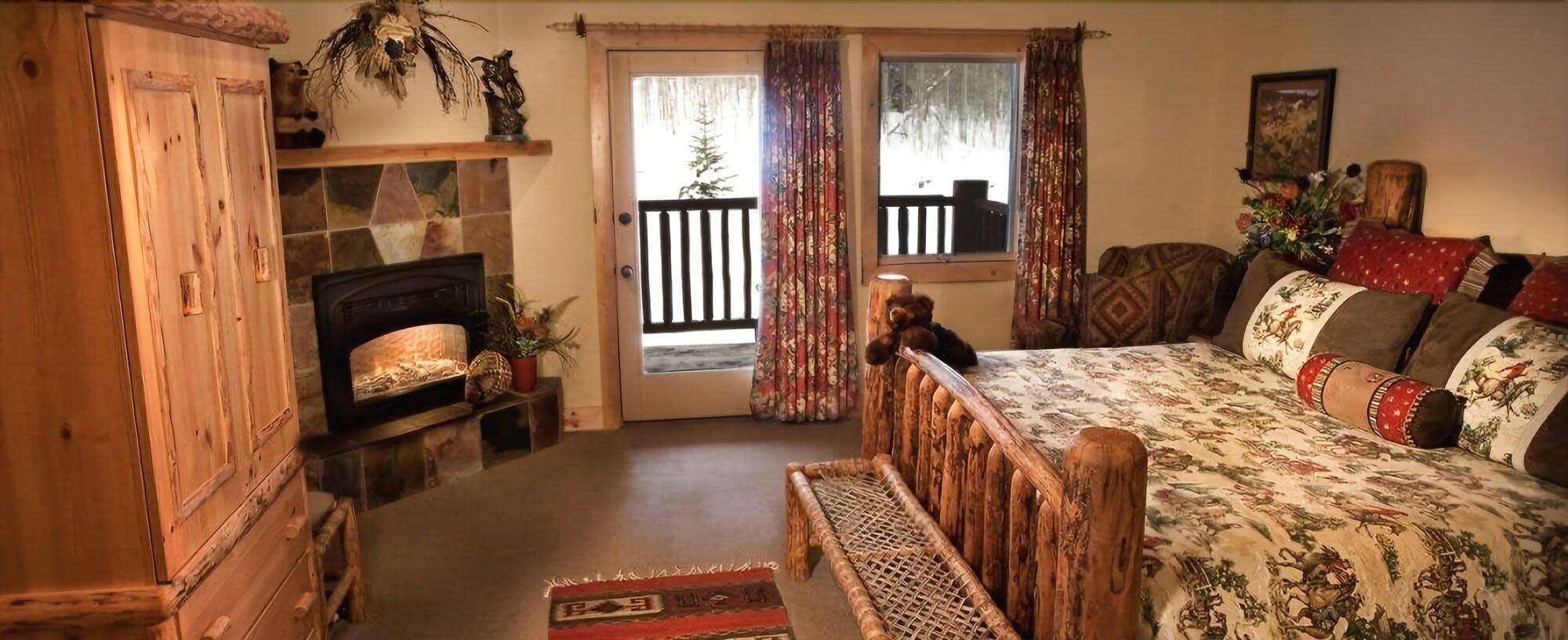 Hotel Daniels Summit Lodge photo 3