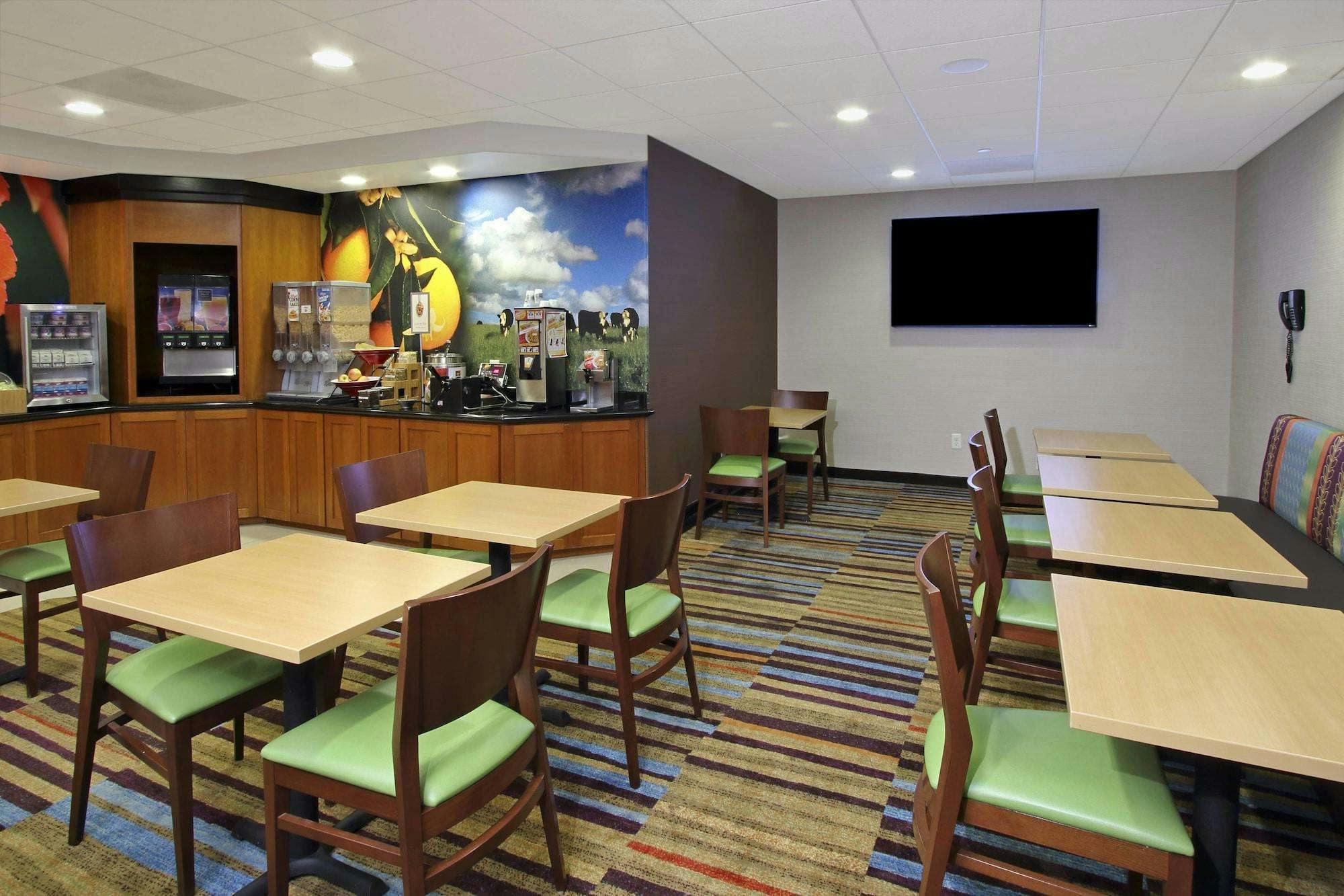 Hotel Fairfield Inn & Suites by Marriott Fairfield Napa Valley photo 5