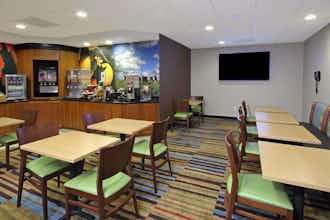 Hotel Fairfield Inn & Suites by Marriott Fairfield Napa Valley photo 5
